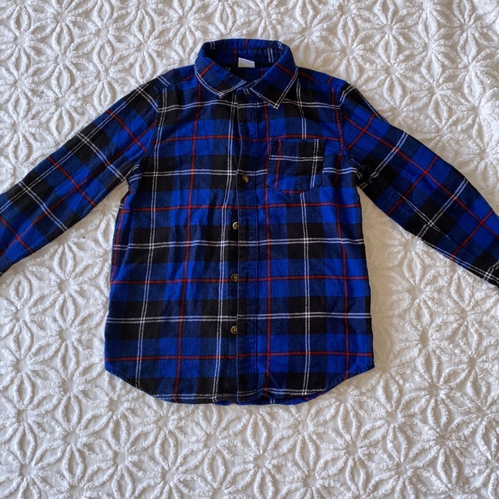 🌸Crazy 8 boys long sleeved blue flannel